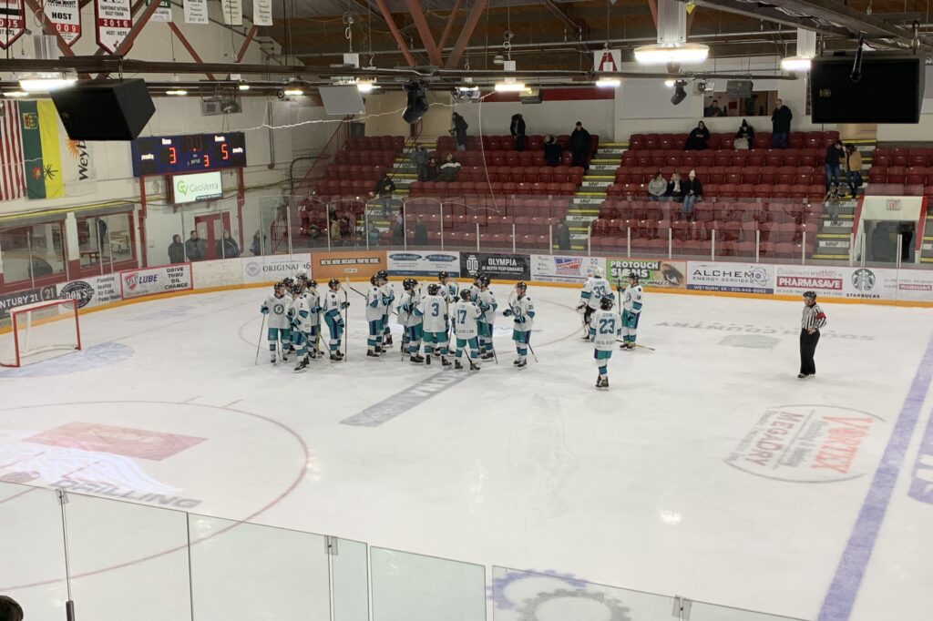 La Ronge Ice Wolves (@sjhl_icewolves) • Instagram photos and videos